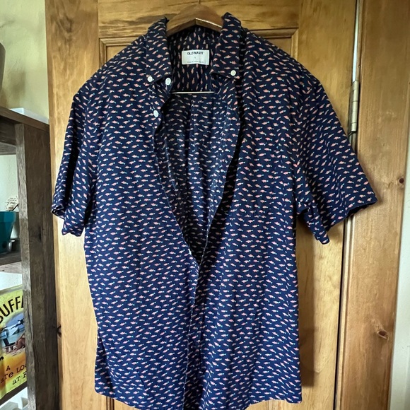 Button Up Fish Pattern Shirt - Picture 3 of 7